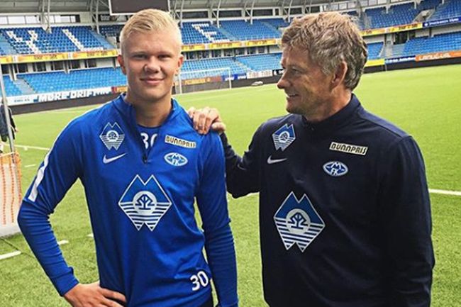 罗哥对梅西的评价可能有一些针对性，但点评曼联就是纯粹客观（罗哥评梅西或带主观色彩，评曼联则完全客观）