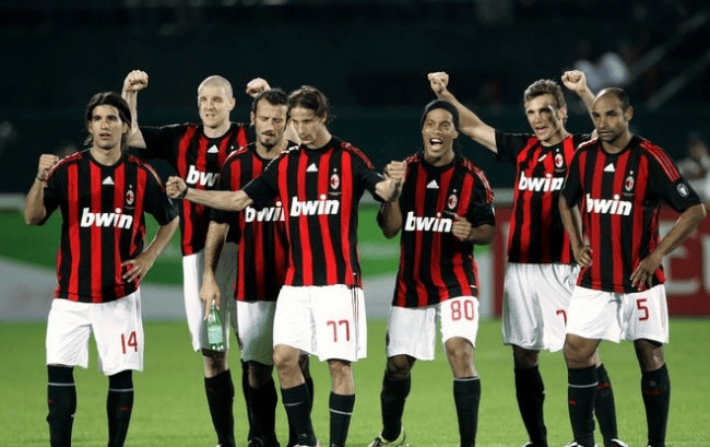 英格兰队＆曼城祝斯特林31岁生日快乐 切尔西无表示 周薪超30万镑（31岁生日斯特林获英格兰队与曼城送祝福，切尔西未表态，周薪超30万镑）