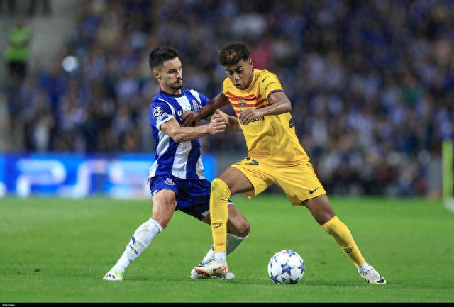 西班牙大名单：亚马尔领衔，奥尔莫在列，卡瓦哈尔、佩德里伤缺（西班牙最新名单：亚马尔领军，奥尔莫入选，卡瓦哈尔与佩德里因伤无缘）