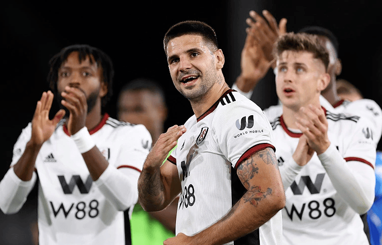 武汉三镇快速反击极具威胁（武汉三镇反击迅猛，威胁十足）