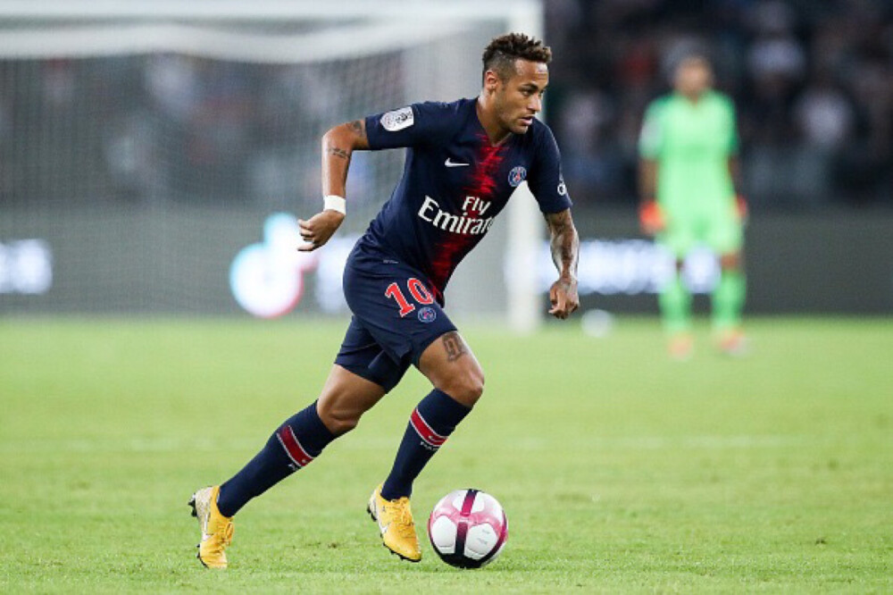 冲超福将，和晓强三年内先后帮助西海岸、英博、铜梁龙冲超（三年三队冲超，和晓强堪称西海岸、英博、铜梁龙的福将）