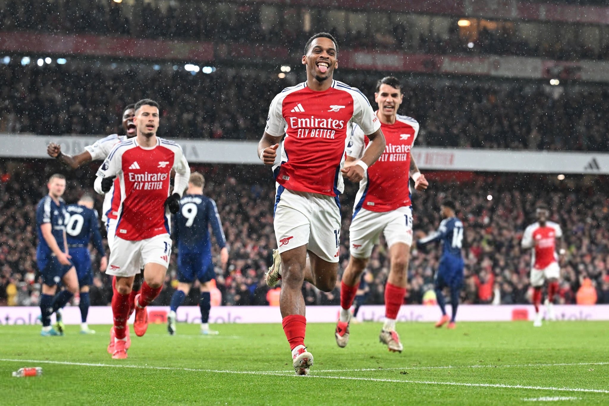 遇到苦主，斯洛特近8次对阵埃因霍温只赢下1场（斯洛特近8战埃因霍温仅取1胜，苦主属性明显）