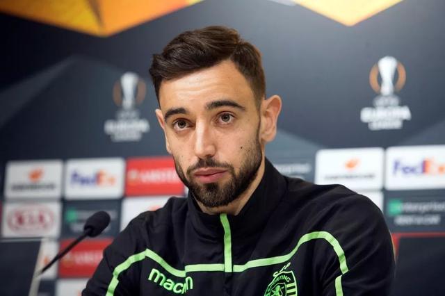 双拳难敌四手！库里末节独得14分&全场轰下39+5+5难救主（孤掌难鸣！库里末节狂砍14分，全场39+5+5仍难挽败局）