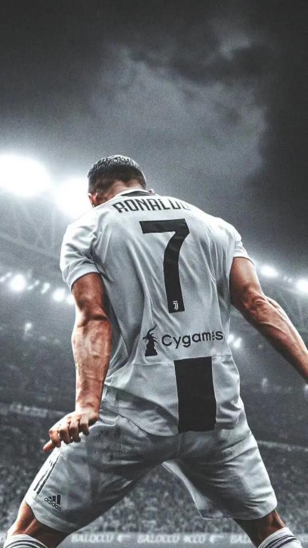 阿坎吉：我和比塞克换位？因为黄牌；齐沃带来的影响愈发明显（阿坎吉：与比塞克对调因黄牌，齐沃影响力日益凸显）